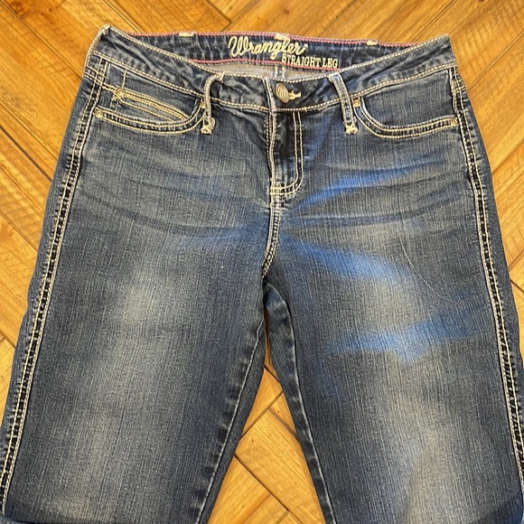 Wrangler Straight Leg Jeans - Picture 3 of 7